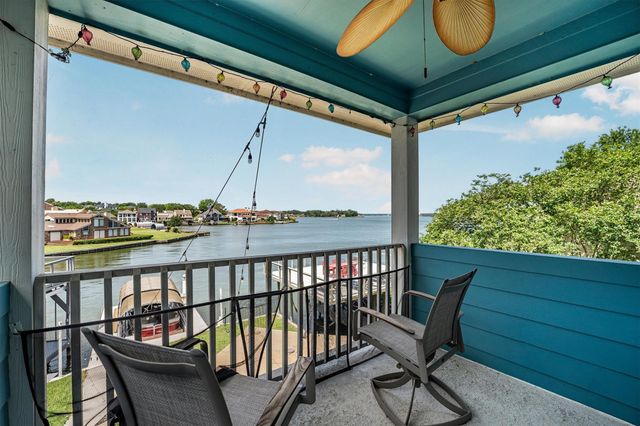 137 Capetown, Montgomery, TX 77356
