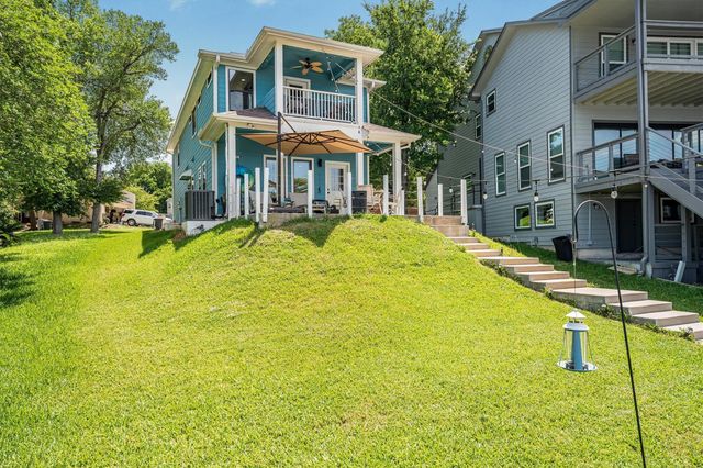 137 Capetown, Montgomery, TX 77356