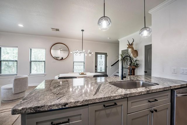 137 Capetown, Montgomery, TX 77356