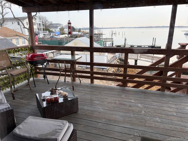 9934 164th Avenue, Hamilton Beach, NY 11414