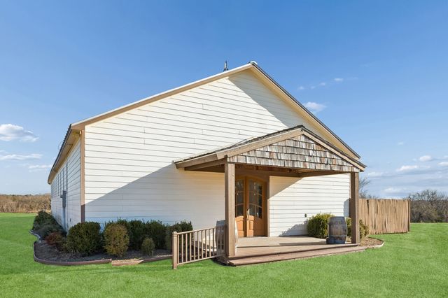 1922 A Bethel Cannon Road, Whitewright, TX 75491