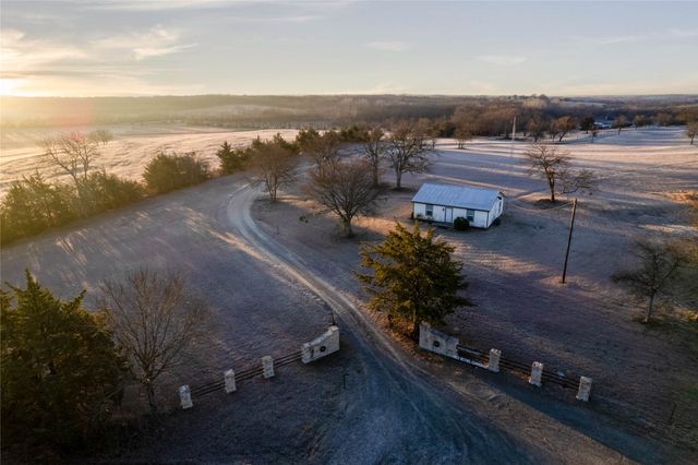 1922 A Bethel Cannon Road, Whitewright, TX 75491
