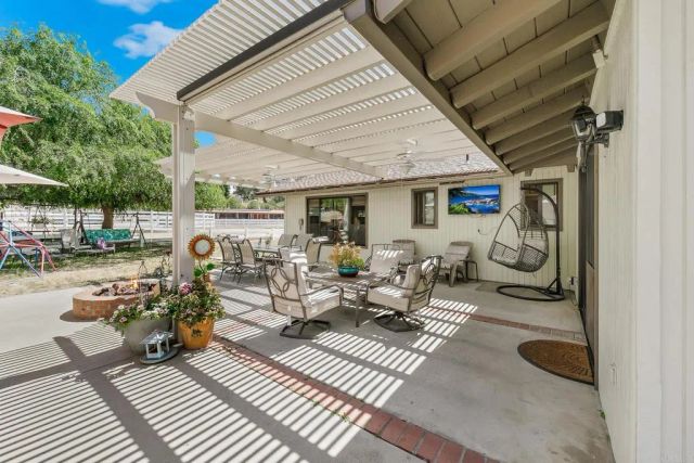 28841 Lilac Road, Valley Center, CA 92082