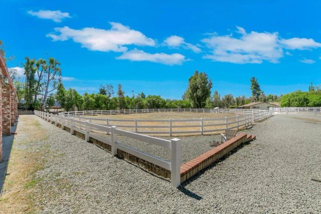 28841 Lilac Road, Valley Center, CA 92082