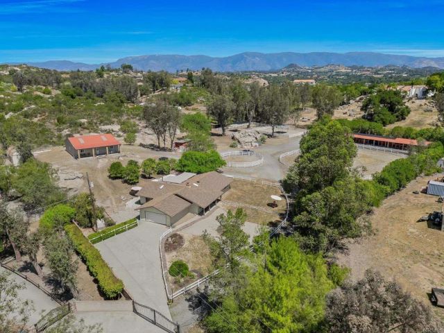 28841 Lilac Road, Valley Center, CA 92082