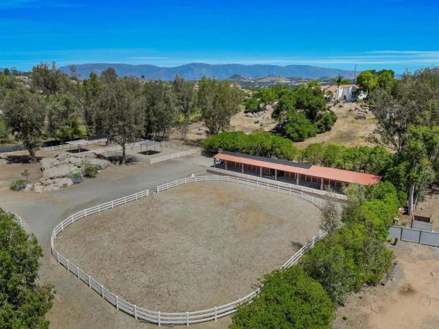 28841 Lilac Road, Valley Center, CA 92082