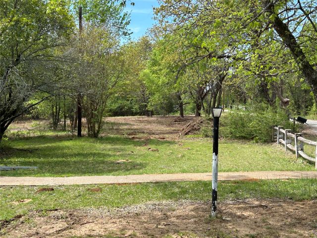 2112 Peterson, Denison, TX 75020