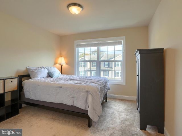 813 SPRING ROCK COURT, Mechanicsburg, PA 17055