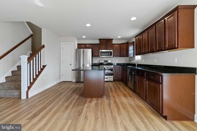 813 SPRING ROCK COURT, Mechanicsburg, PA 17055