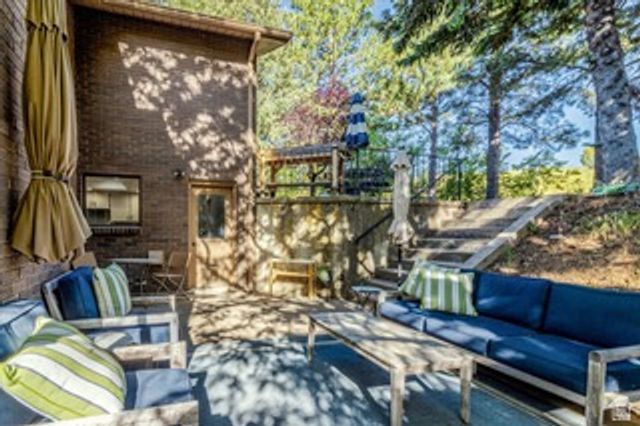 330 E 3325 N, North Ogden, UT 84414