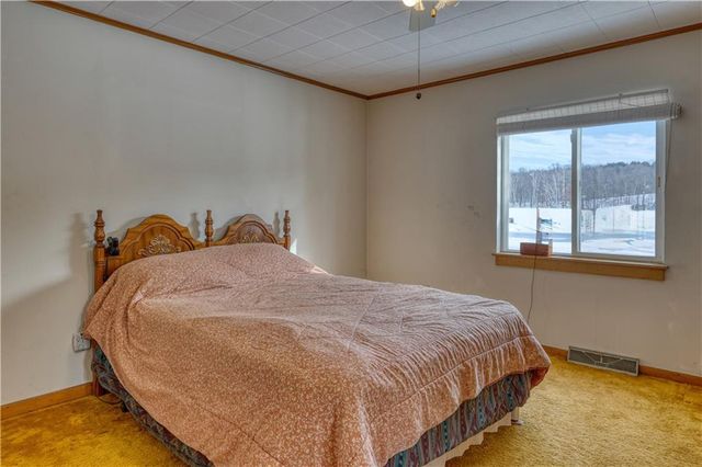 14862 W State Hwy 77, Hayward, WI 54843