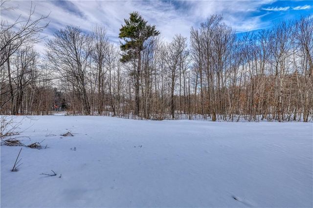 14862 W State Hwy 77, Hayward, WI 54843