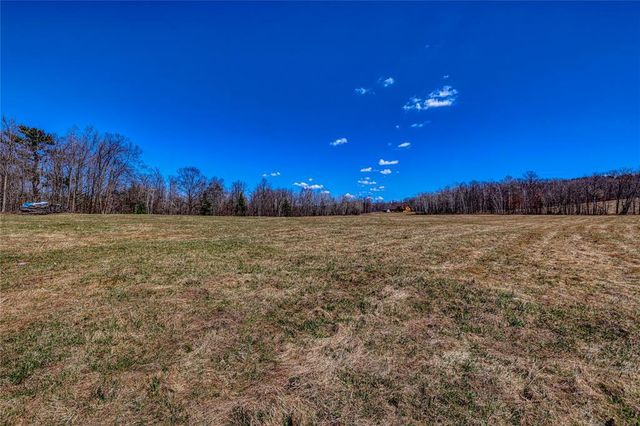 14862 W State Hwy 77, Hayward, WI 54843