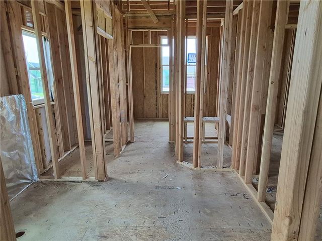 4413 Tee Box Drive, Basehor, KS 66007
