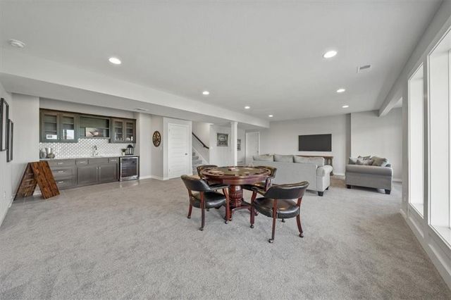 4413 Tee Box Drive, Basehor, KS 66007