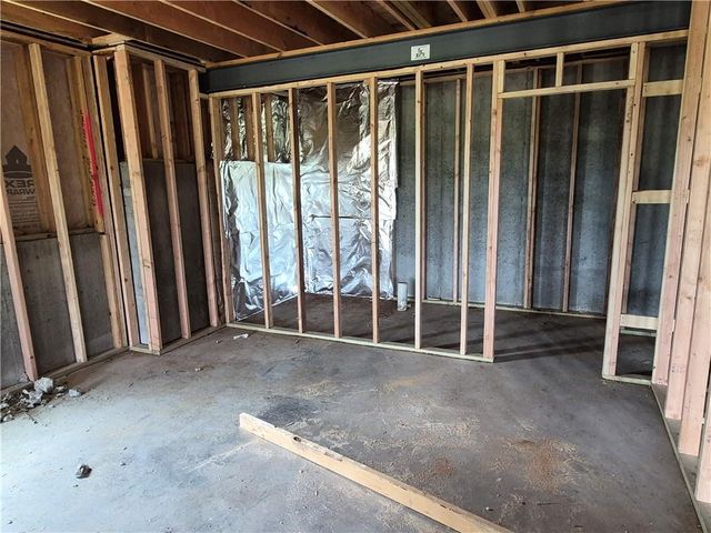 4413 Tee Box Drive, Basehor, KS 66007