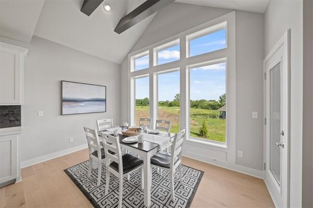 4413 Tee Box Drive, Basehor, KS 66007