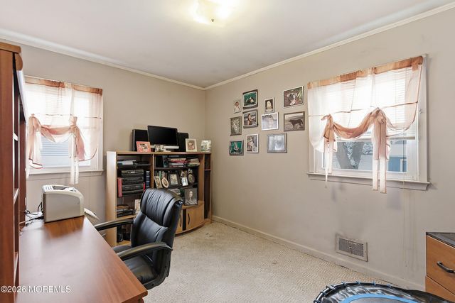 325 Hollie Drive E, Belford, NJ 07718