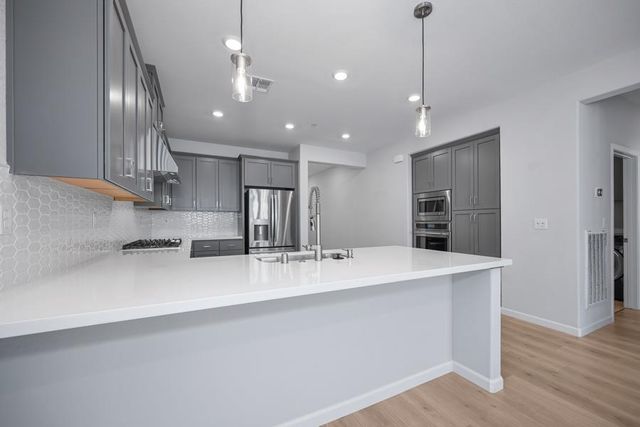 1711 Carson River Loop, Lincoln, CA 95648