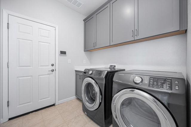 1711 Carson River Loop, Lincoln, CA 95648