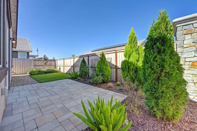 1711 Carson River Loop, Lincoln, CA 95648