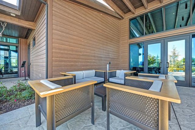 1711 Carson River Loop, Lincoln, CA 95648