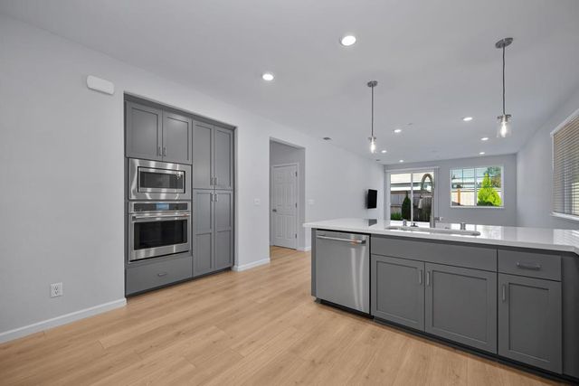 1711 Carson River Loop, Lincoln, CA 95648