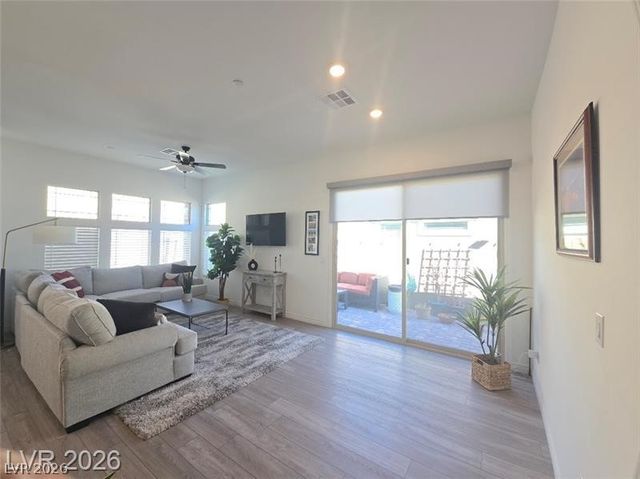 905 Belleforte Lane, Las Vegas, NV 89138