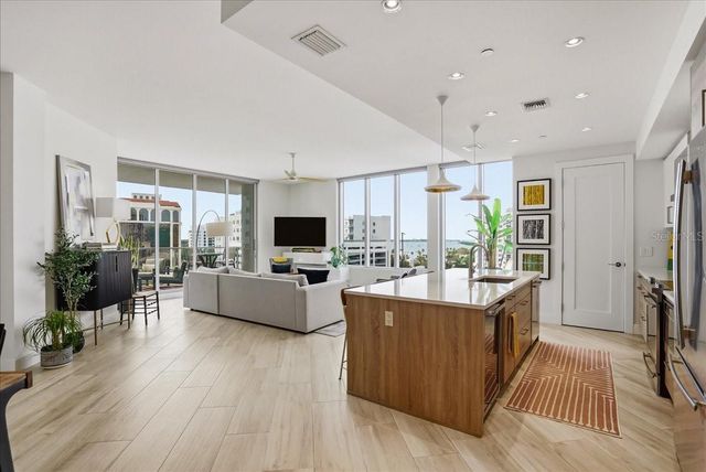 111 S PINEAPPLE AVENUE 714, Sarasota, FL 34236