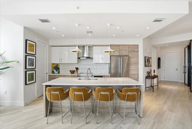 111 S PINEAPPLE AVENUE 714, Sarasota, FL 34236