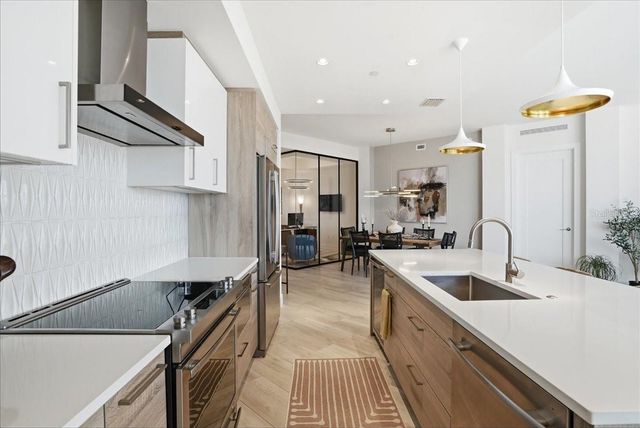 111 S PINEAPPLE AVENUE 714, Sarasota, FL 34236