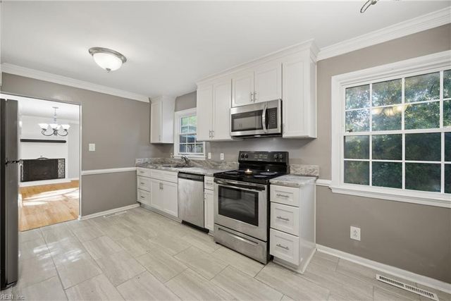 344 Coventry RD, Virginia Beach, VA 23462