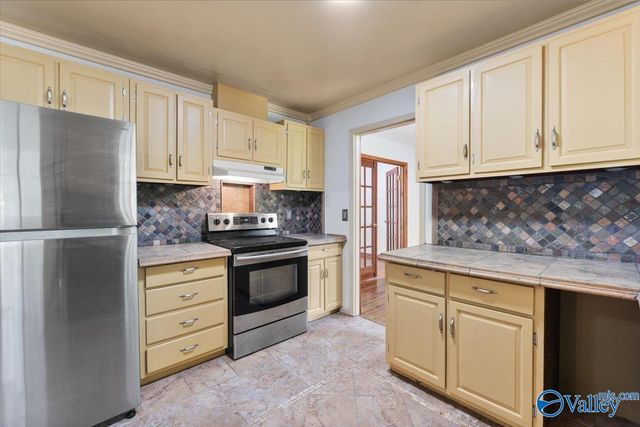 3129 Millbrook Drive NW, Huntsville, AL 35810