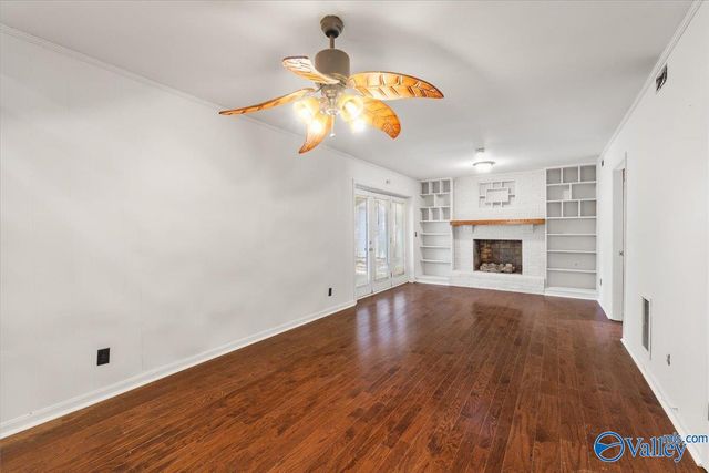 3129 Millbrook Drive NW, Huntsville, AL 35810