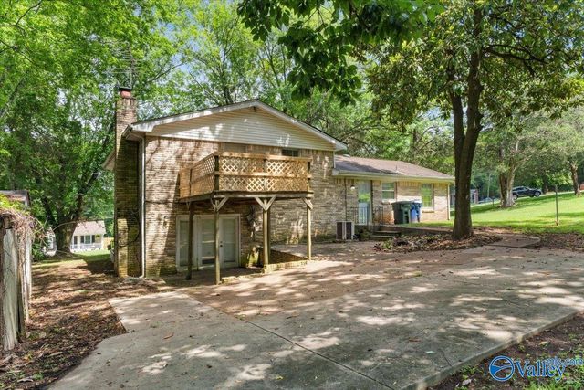3129 Millbrook Drive NW, Huntsville, AL 35810