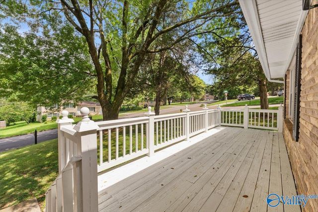 3129 Millbrook Drive NW, Huntsville, AL 35810