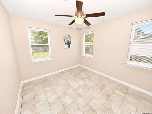 8320 N Essen Heights Ct, Baton Rouge, LA 70809