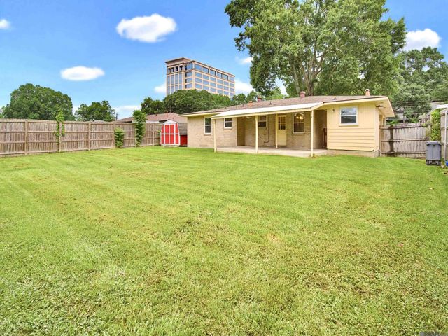 8320 N Essen Heights Ct, Baton Rouge, LA 70809