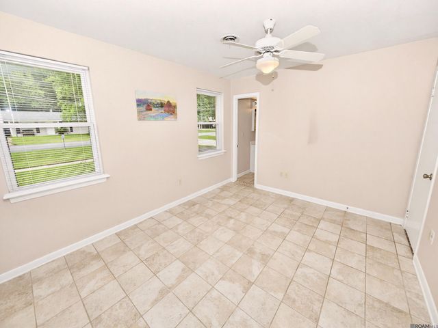 8320 N Essen Heights Ct, Baton Rouge, LA 70809