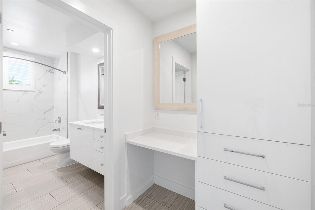 Image 17 of property listing at 2814 W BARCELONA STREET, Tampa, FL 33629