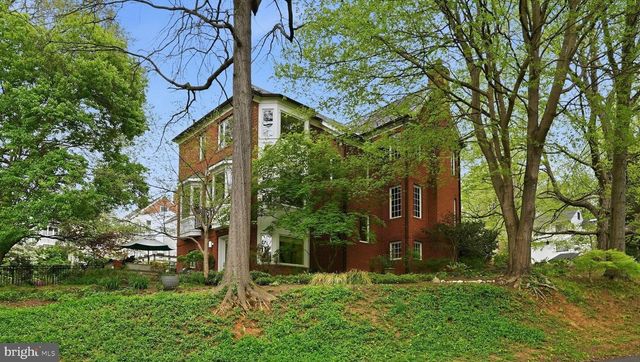 2318 NEBRASKA AVE NW, Washington, DC 20016
