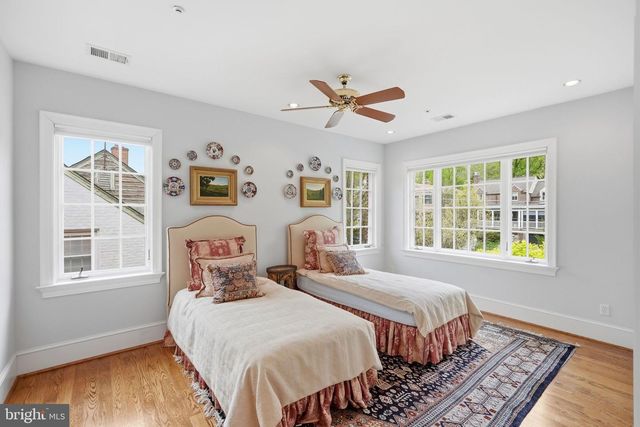 2318 NEBRASKA AVE NW, Washington, DC 20016