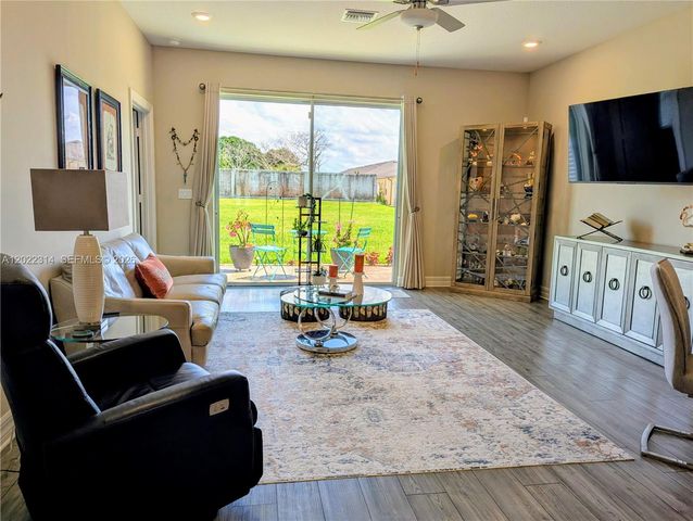 5103 Joyous Pl, Fort Pierce, FL 34947