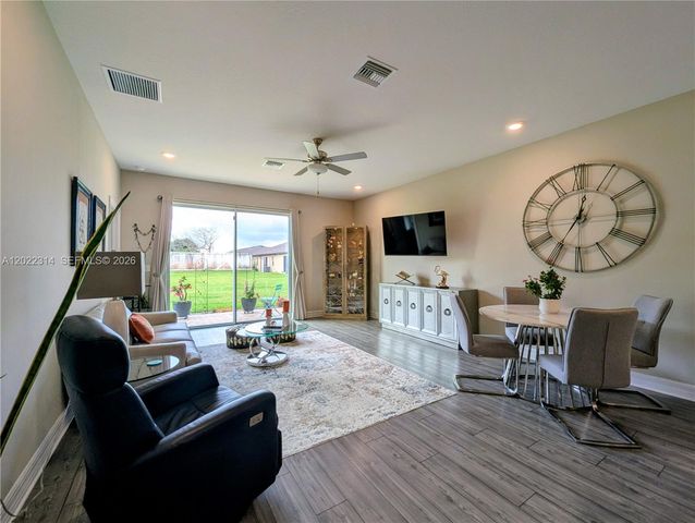 5103 Joyous Pl, Fort Pierce, FL 34947