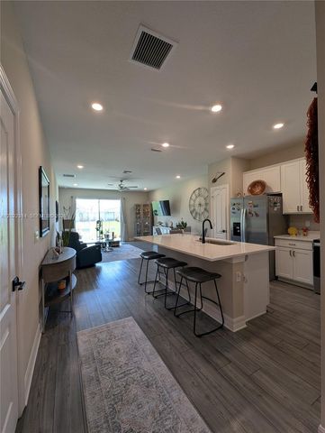 5103 Joyous Pl, Fort Pierce, FL 34947