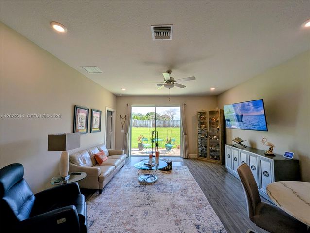 5103 Joyous Pl, Fort Pierce, FL 34947
