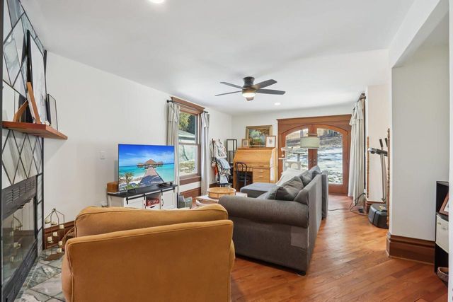 108 Grove AVENUE, Genoa City, WI 53128