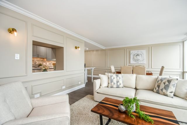 111 E Chestnut Street 44J, Chicago, IL 60611