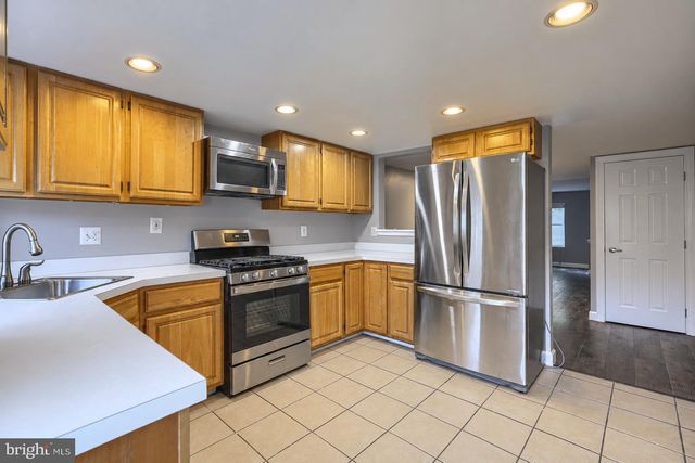 815 WOODWARD ST, Baltimore, MD 21230