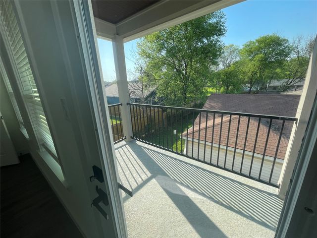 3535 Spring Avenue, Dallas, TX 75210